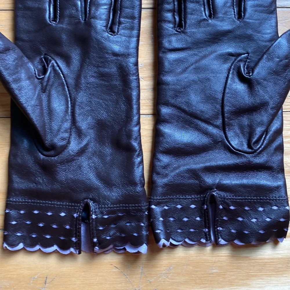 Genuine Leather Notched Brown and Lavender Ladies Gloves Medium
